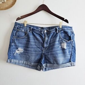 Mossimo Denim Boyfriend Midi Jean Blue Denim Shorts Distressed Size 18/34